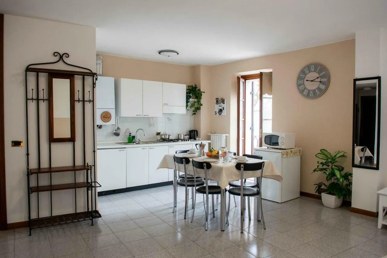 Casa Katy Lejlighed Garda  0*, Garda (Verona)